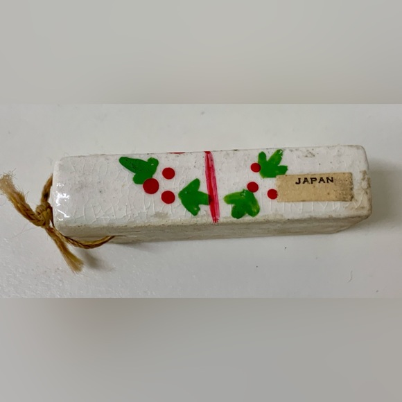 Mid Century Post WWII Japan Antique Glazed Ceramic Christmas Present Ornament - Picture 10 of 12